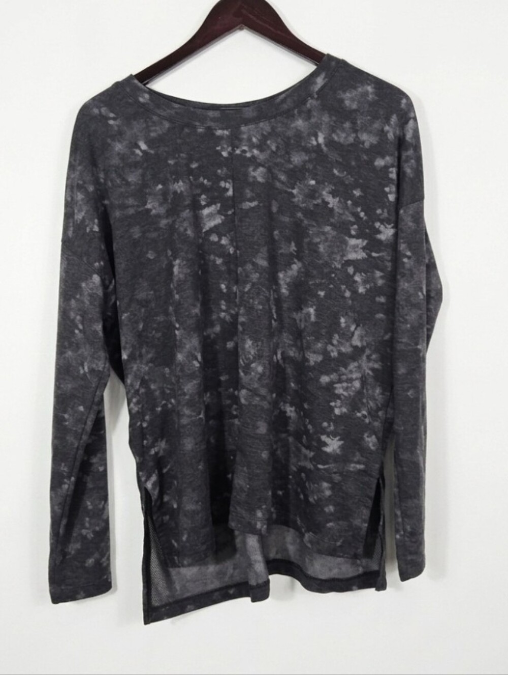 Old Navy Active long sleeve printed top